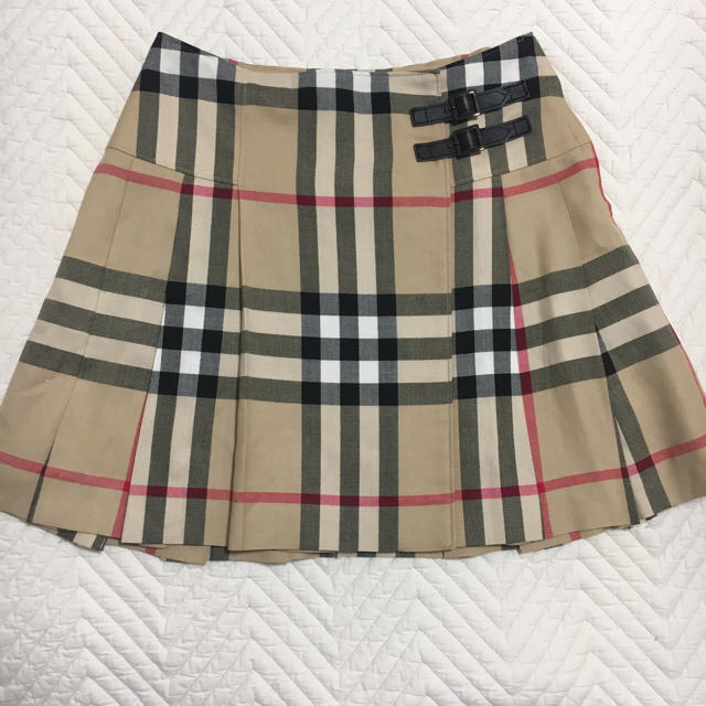 BURBERRY(バーバリー)のバーバリー  140センチ キッズ/ベビー/マタニティのキッズ服女の子用(90cm~)(スカート)の商品写真