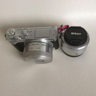 ニコン(Nikon)のNikon 1 J5 ミラーレス一眼カメラ(ミラーレス一眼)