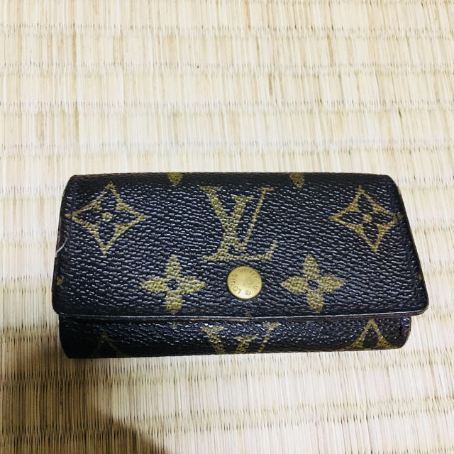 LOUIS VUITTON(ルイヴィトン)のルイヴィトンモノグラム４連キーケース☆ メンズのファッション小物(キーケース)の商品写真