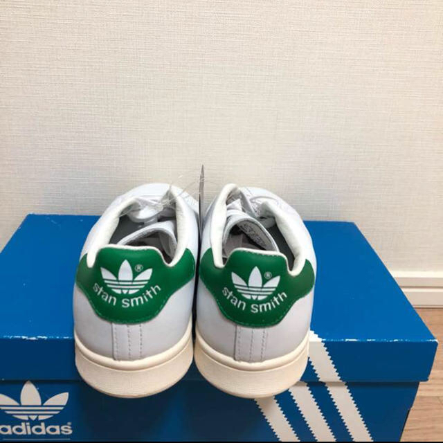 adidas(アディダス)の新品‼︎ アディダス オリジナルス スタンスミス ホワイト×グリーン 22.5 レディースの靴/シューズ(スニーカー)の商品写真