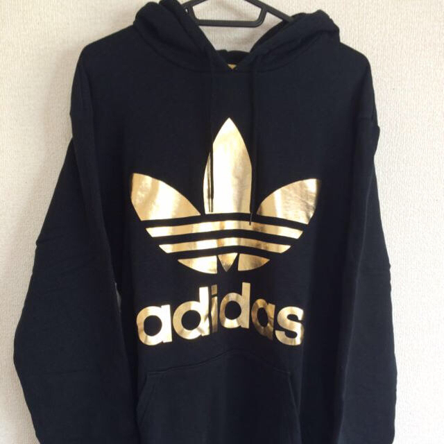 adidas(アディダス)のパーカー レディースのトップス(パーカー)の商品写真