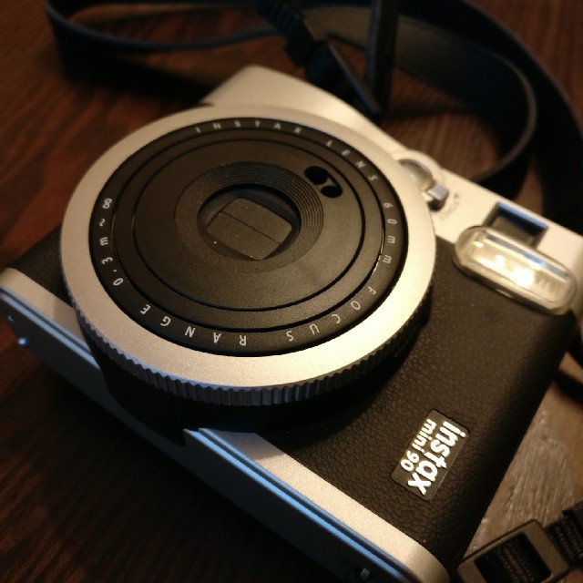 【数々のアワードを受賞】 富士フイルム - チェキ mini90 instax  neo classic 美品 フィルム付 フィルムカメラ