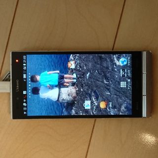 キョウセラ(京セラ)のau URBANO L02 KYY22 LTE シルバー 京セラ(スマートフォン本体)