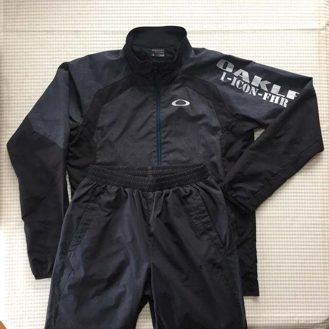 Oakley - オークリー セットアップ上下 ジャージの通販 by こお's shop