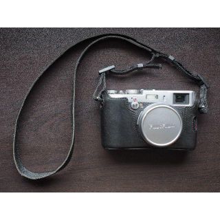 フジフイルム(富士フイルム)の【訳ありジャンク】 FUJIFILM X100 ULYSSESケース付(コンパクトデジタルカメラ)