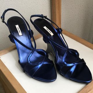 ミュウミュウ(miumiu)のmiumiu  ウエッジソール サンダル(サンダル)