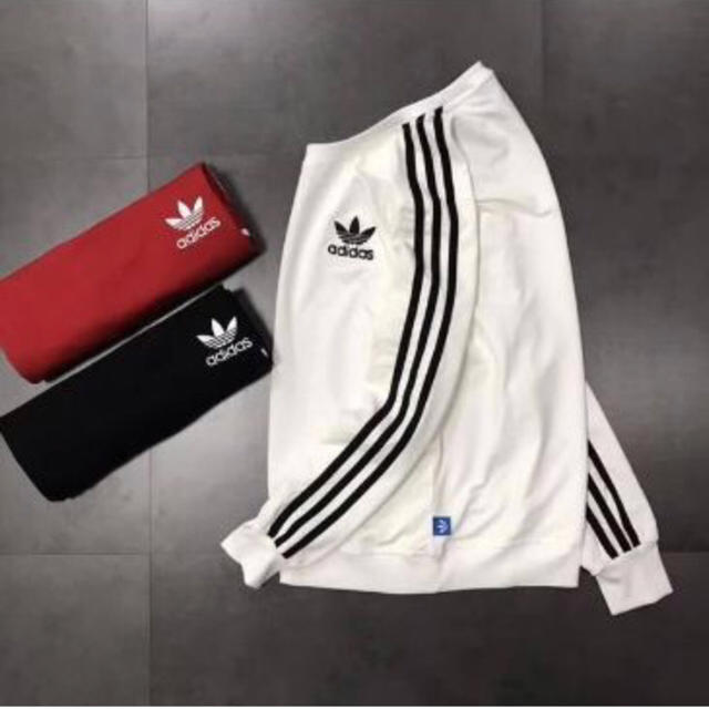 adidas(アディダス)のアディダス アディダスオリジナルス トレーナー adidas  メンズのトップス(スウェット)の商品写真