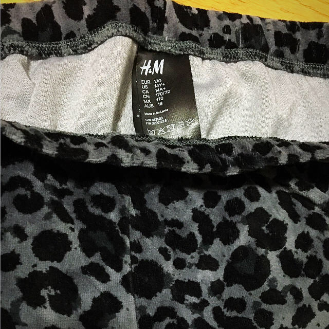 H&M(エイチアンドエム)の◆H&M◆レギンス/ヒョウ柄‼️レオパード柄‼️新品！柔らか、履きやすく暖かい レディースのパンツ(その他)の商品写真