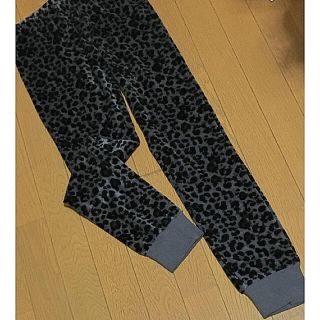 エイチアンドエム(H&M)の◆H&M◆レギンス/ヒョウ柄‼️レオパード柄‼️新品！柔らか、履きやすく暖かい(その他)