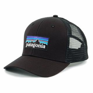 パタゴニア(patagonia)の新品パタゴニアP6トラッカー ハット キャップ黒メッシュ野球帽ブラック(キャップ)