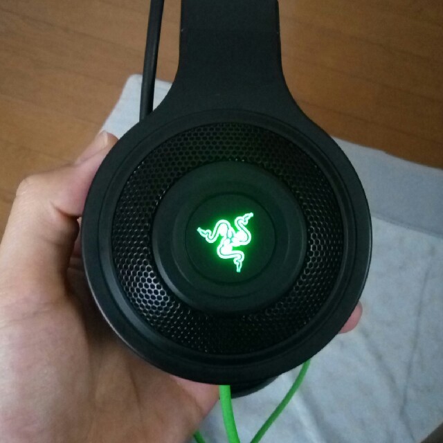 LAZER(レイザー)のRazer Kraken USB 7.1ch スマホ/家電/カメラのオーディオ機器(ヘッドフォン/イヤフォン)の商品写真