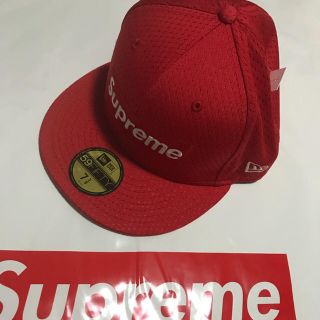 シュプリーム(Supreme)のSupreme   18ss  赤 Mesh Box Logo New Era®(キャップ)