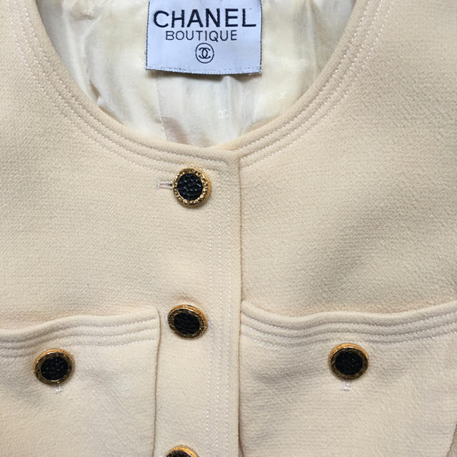 CHANEL(シャネル)のCHANELスーツ レディースのフォーマル/ドレス(スーツ)の商品写真