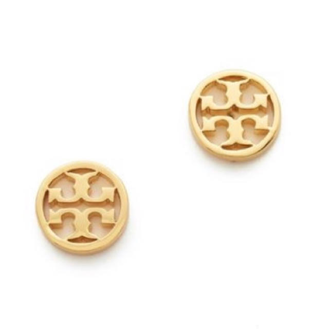 Tory Burch(トリーバーチ)のトリーバーチ    ロゴサークル  ピアス ゴールド 新品 在庫 本物 新生活 レディースのアクセサリー(ピアス)の商品写真