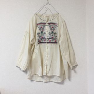 ビュルデサボン(bulle de savon)のchambre de charme 刺繍ブラウス(シャツ/ブラウス(長袖/七分))