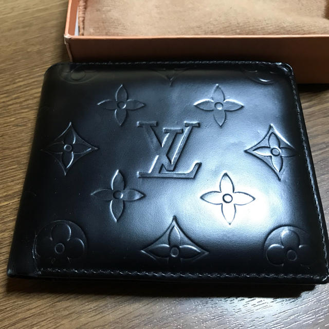 LOUIS VUITTON(ルイヴィトン)のルイヴィトン 二つ折り財布 メンズのファッション小物(折り財布)の商品写真