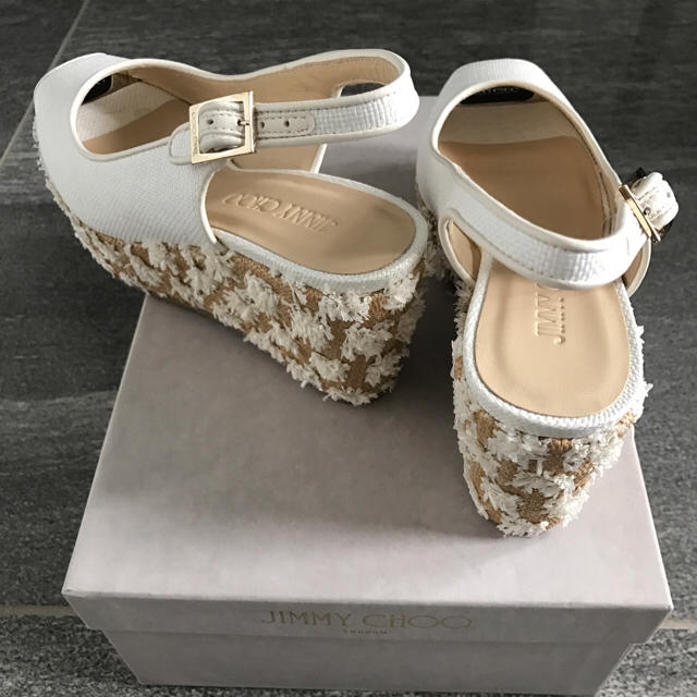 JIMMY CHOO(ジミーチュウ)の新品★ JIMMY CHOO 36 サンダル レディースの靴/シューズ(サンダル)の商品写真