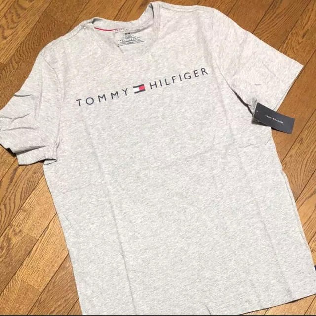 TOMMY HILFIGER(トミーヒルフィガー)の新品未使用 TOMMY  Tシャツ メンズのトップス(Tシャツ/カットソー(半袖/袖なし))の商品写真