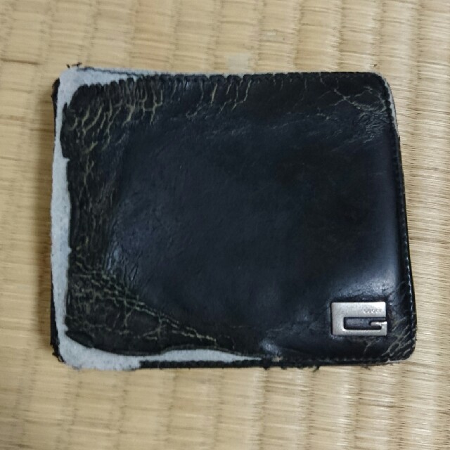Gucci - グッチ GUCCI 二つ折り ボロボロ財布の通販 by 信頼の正規品