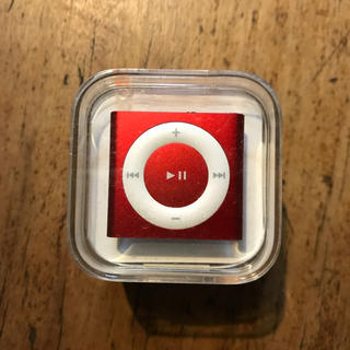 アップル(Apple)の新品未開封 iPod shuffle RED アップルストア限定カラー 赤2GB(ポータブルプレーヤー)