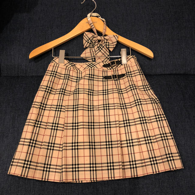 BURBERRY(バーバリー)の小学校の卒園式✴︎バーバリー✴︎チェックスカート キッズ/ベビー/マタニティのキッズ服女の子用(90cm~)(スカート)の商品写真