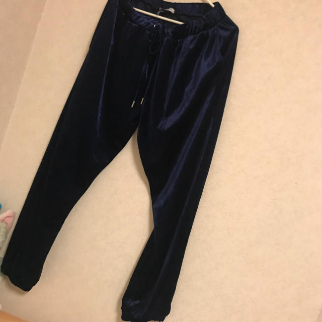 ZARA(ザラ)のZARA パンツ  レディースのパンツ(クロップドパンツ)の商品写真