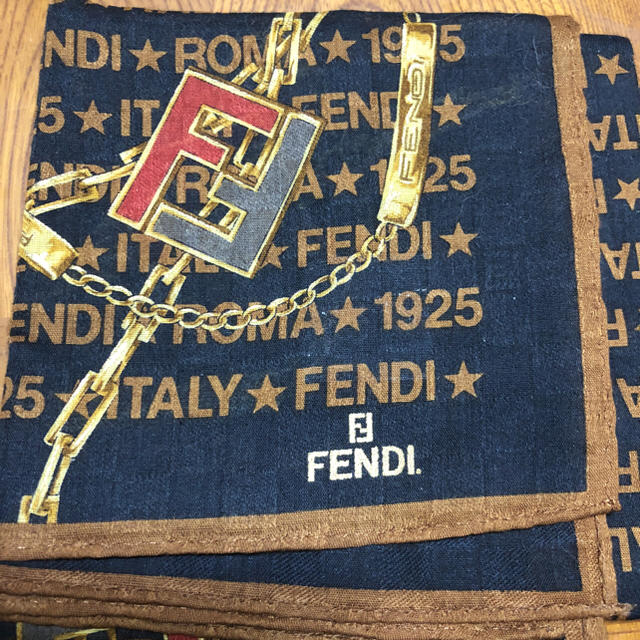 FENDI(フェンディ)のフェンディのハンカチ レディースのファッション小物(ハンカチ)の商品写真