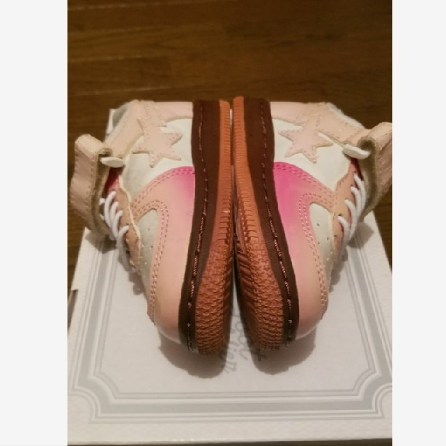 A BATHING APE(アベイシングエイプ)のBAPESTA 13 エナメルWhite-×Rose インテリア メンズの靴/シューズ(スニーカー)の商品写真
