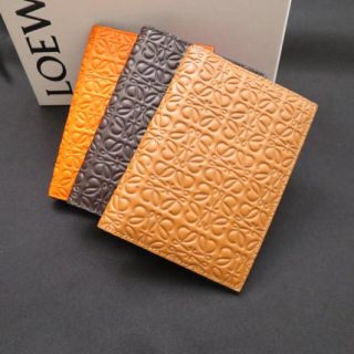 ロエベ(LOEWE)の【新品未使用・レア】LOEWE パスポート&カードケース(名刺入れ/定期入れ)