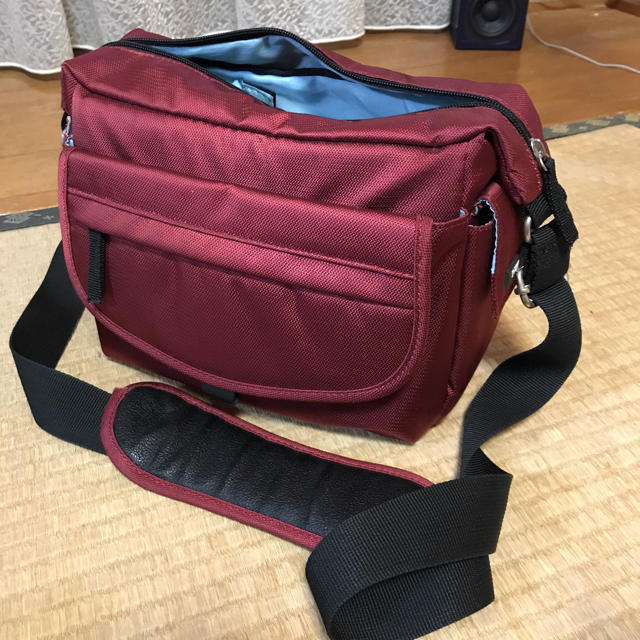 Canon EOS kiss X6i ダブルズーム バッグ付き 中古カメラセット Canon EOS kiss X6i ダブルズーム バッグ付き 中古カメラセット