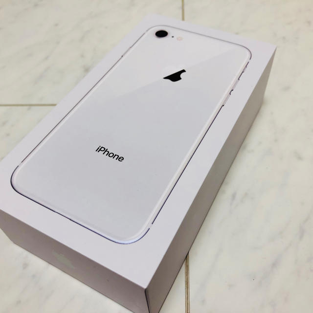 Apple - 新品iPhone8 64GB simフリー 判定◯一括購入 au シルバー