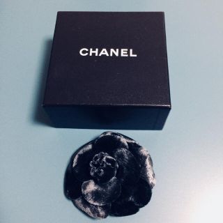 シャネル(CHANEL)のシャネル カメリア コサージュ ベルベット 美品(ブローチ/コサージュ)