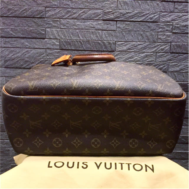 LOUIS VUITTON(ルイヴィトン)の【美品 保存袋付き】正規品 ルイヴィトン ドーヴィル ハンドバッグ モノグラム レディースのバッグ(ハンドバッグ)の商品写真