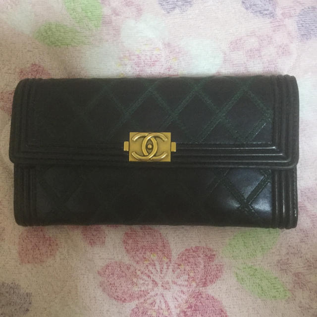 CHANEL(シャネル)の本物！ボーイシャネル ヴィンテージ長財布  中古 レディースのファッション小物(財布)の商品写真