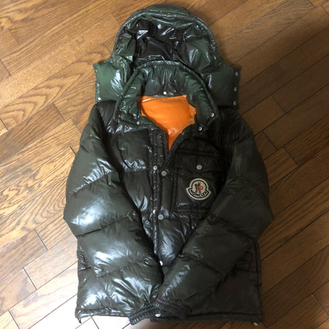 MONCLER(モンクレール)のMONCLER モンクレール K2 ブラウン サイズ1 メンズのジャケット/アウター(ダウンジャケット)の商品写真