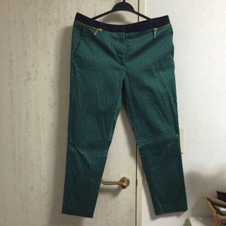 ザラ(ZARA)のZARAキレイめ柄パンツ(クロップドパンツ)