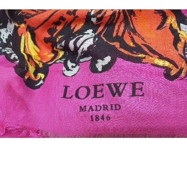 LOEWE(ロエベ)のLOEWE ロエベ　ストール  レディースのファッション小物(ストール/パシュミナ)の商品写真