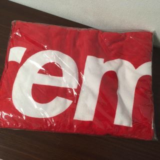 シュプリーム(Supreme)の[新品]supremeビーチタオル(タオル/バス用品)