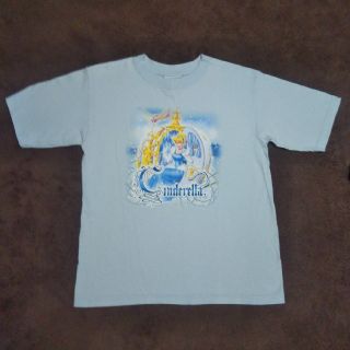 ディズニー(Disney)のTシャツ　シンデレラ　Disney(Tシャツ(半袖/袖なし))