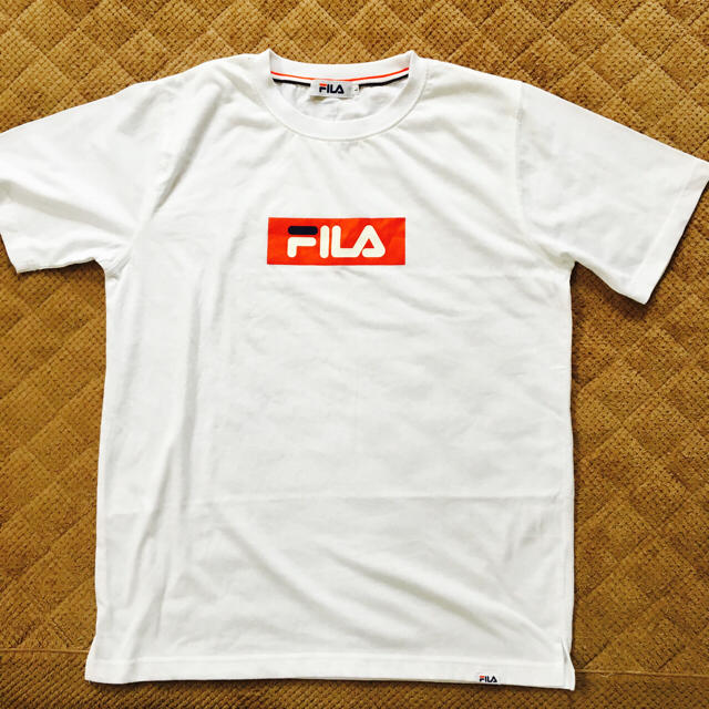 FILA(フィラ)のFILA★Tシャツ★新品★未使用★美品★トップス★白★ロゴ レディースのトップス(Tシャツ(半袖/袖なし))の商品写真