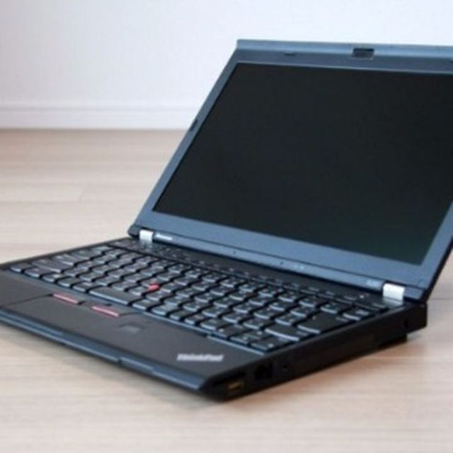 Lenovo Thinkpad　X230ノートPC