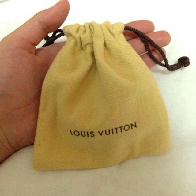 LOUIS VUITTON - ヴィトン ミニ巾着袋の通販 by まとめ買い→割引し