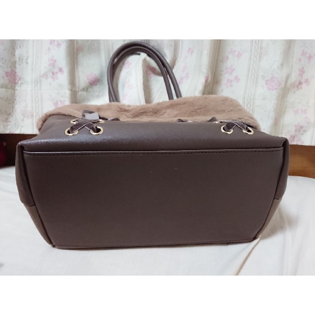 axes femme(アクシーズファム)のaxes femme レースアップA4ファーBAG レディースのバッグ(ハンドバッグ)の商品写真