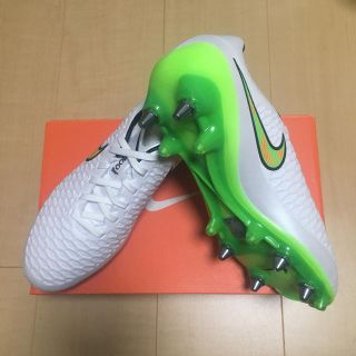 Nike 日本未発売 サッカースパイク マジスタオーパス Sg 26 5cmの通販 By Gaku ナイキならラクマ