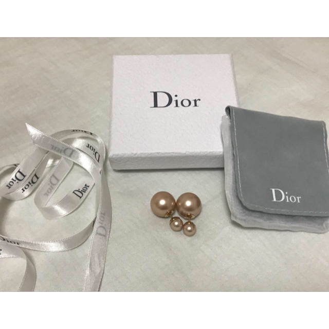 Dior(ディオール)のトライバルボール ピアス レディースのアクセサリー(ピアス)の商品写真