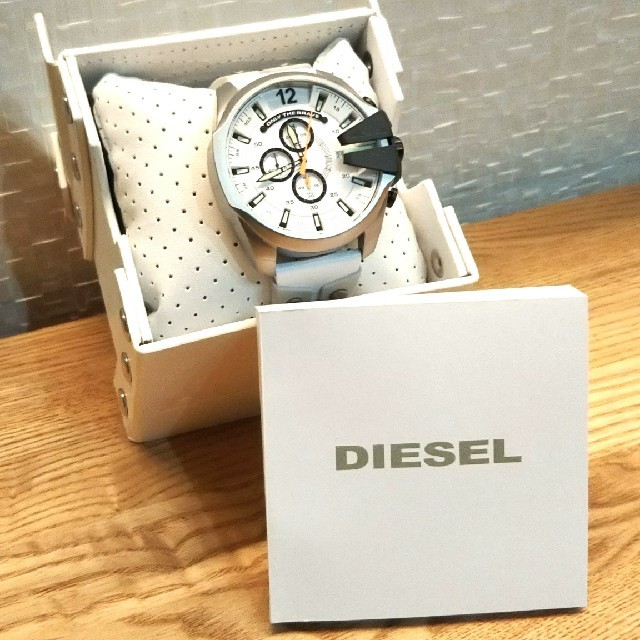 DIESEL 腕時計　新品未使用品