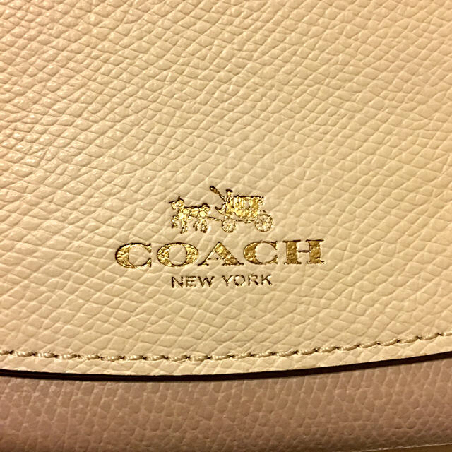 COACH(コーチ)のあーさん様専用♡コーチ財布♡三つ折り♡白×グレージュ×黒 レディースのファッション小物(財布)の商品写真