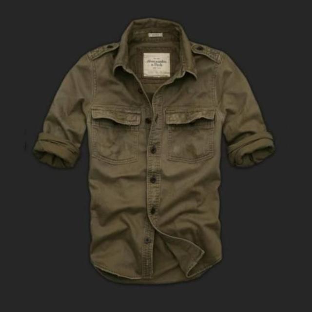Abercrombie&Fitch(アバクロンビーアンドフィッチ)のアバクロ　ミリタリーシャツ 　長袖　 Ｌ メンズのトップス(シャツ)の商品写真