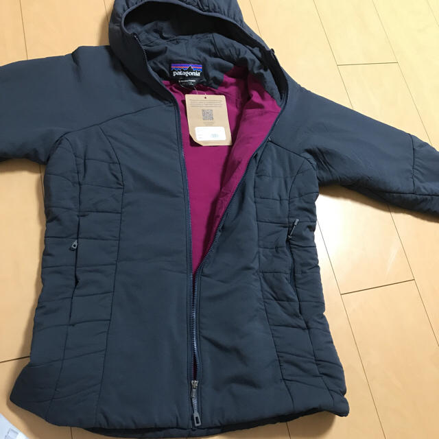 patagonia(パタゴニア)のちっぴ様専用パタゴニア ナノエア  レディースのジャケット/アウター(ダウンジャケット)の商品写真