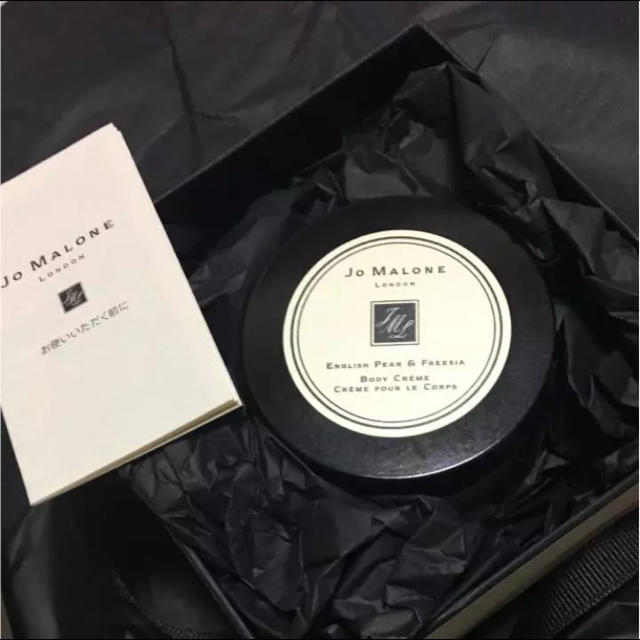 Jo Malone(ジョーマローン)の新品未使用 ジョーマローン  イングリッシュペアー&フリージア ボディクレーム コスメ/美容のボディケア(ボディクリーム)の商品写真